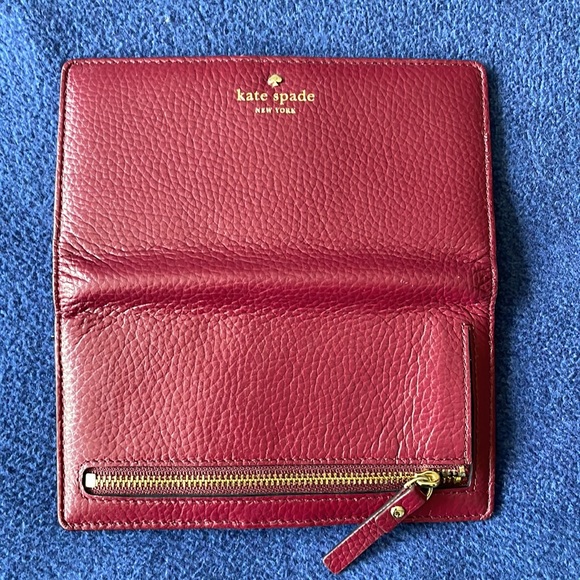 Kate Spade Bifold Wallet - wine approximately 6.5 x 3.5 - Picture 4 of 6